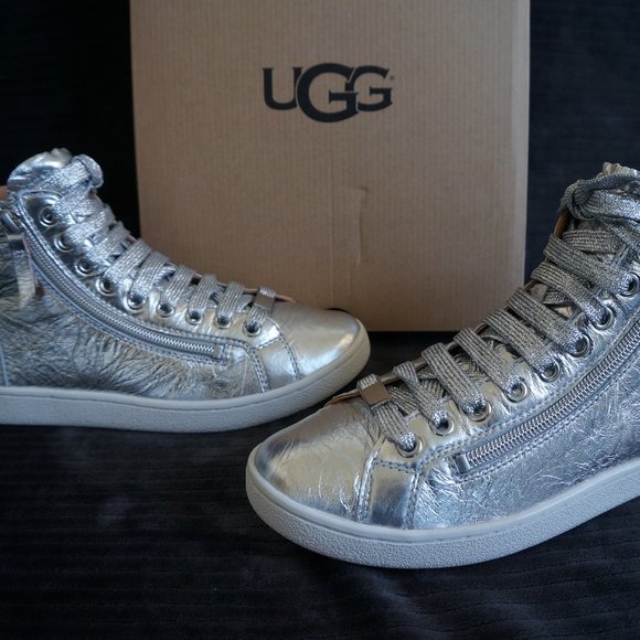 ugg olive metallic sneaker
